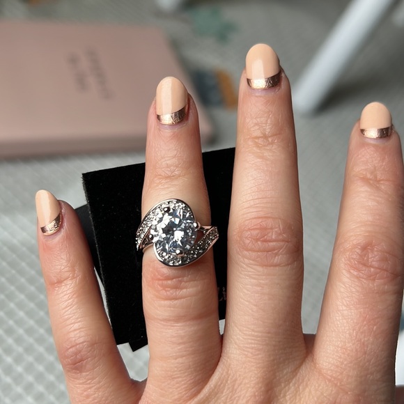 Swirl pave ring - Picture 3 of 7